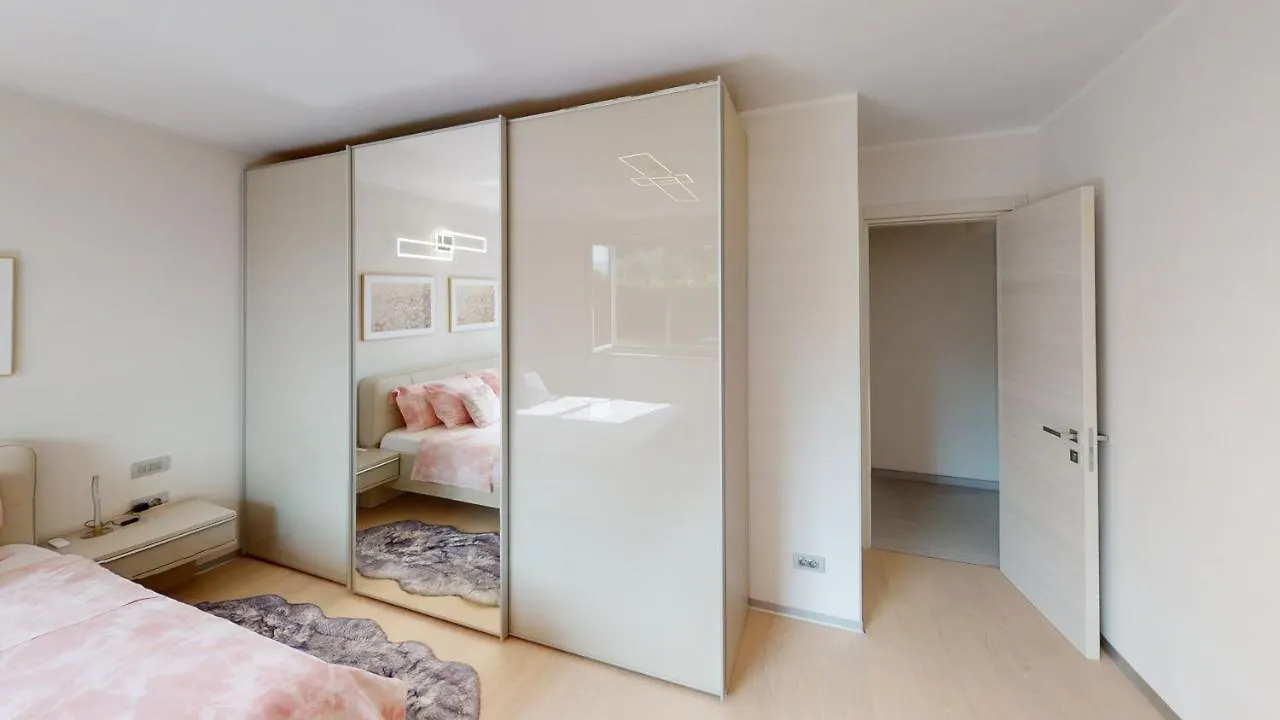 Design Apartment Emerald Viskovo
