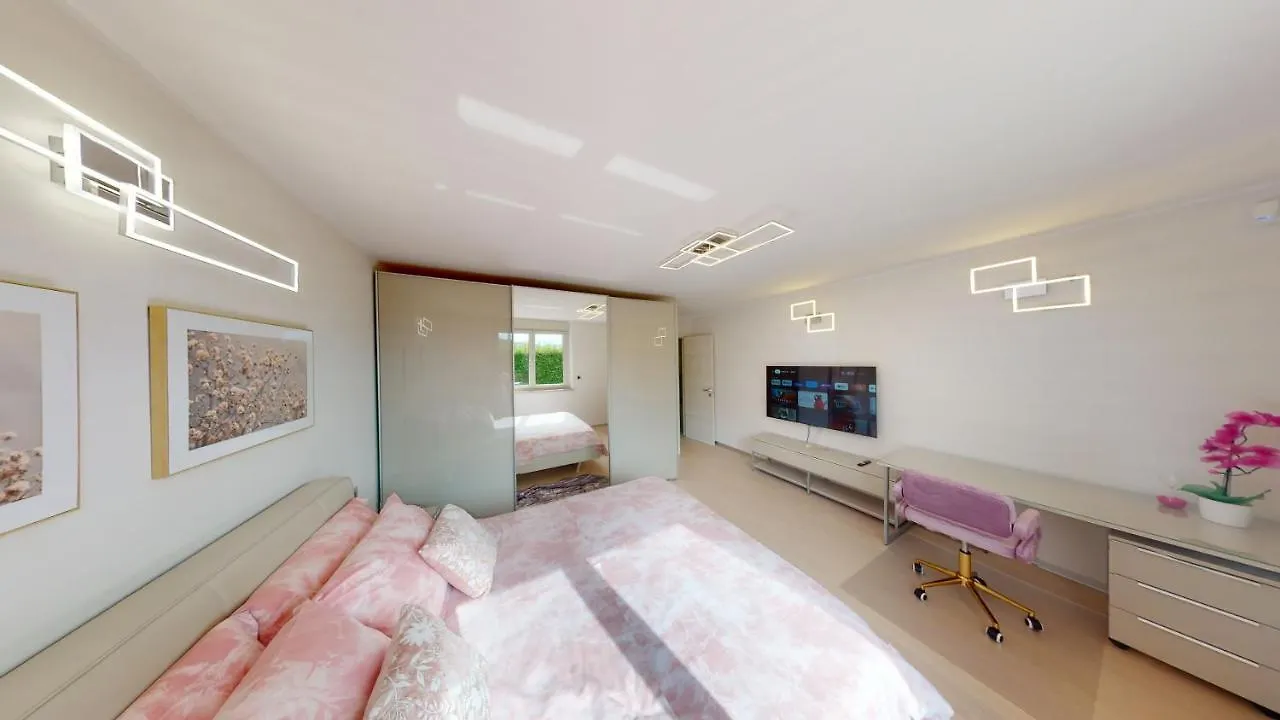 Design Apartment Emerald Viskovo
